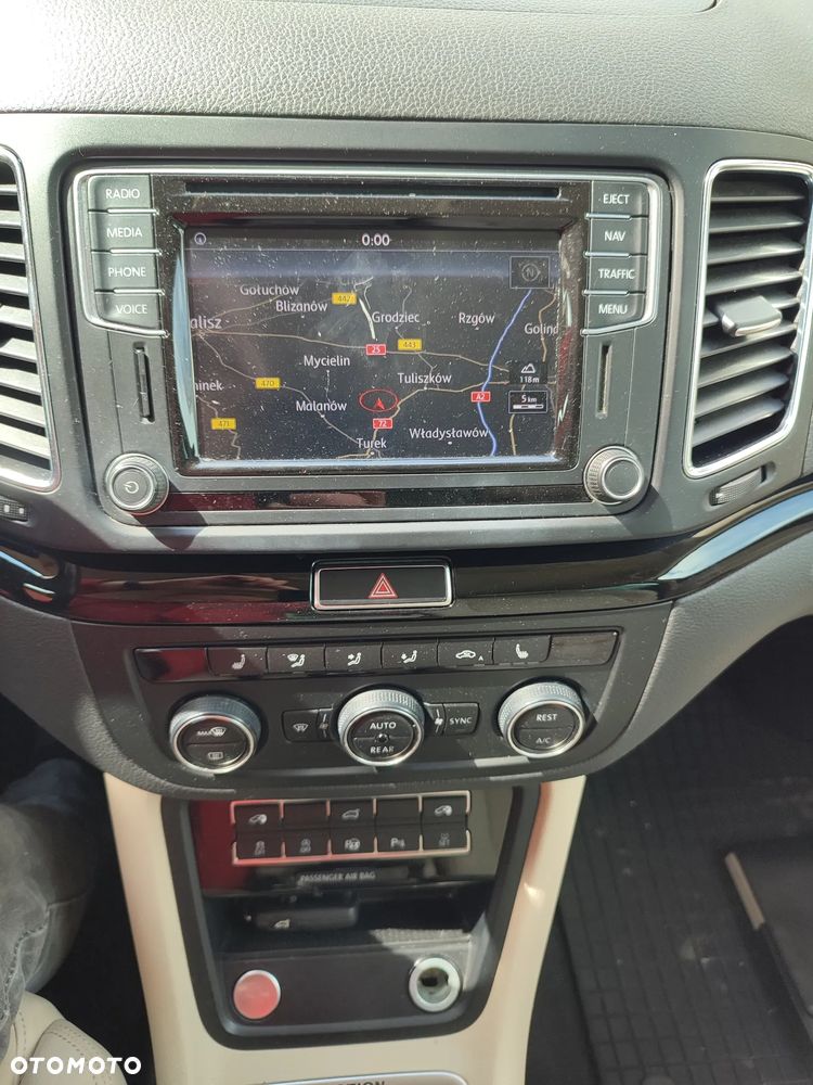 Volkswagen Sharan 2.0 TDI BMT 4Mot Highline - 22