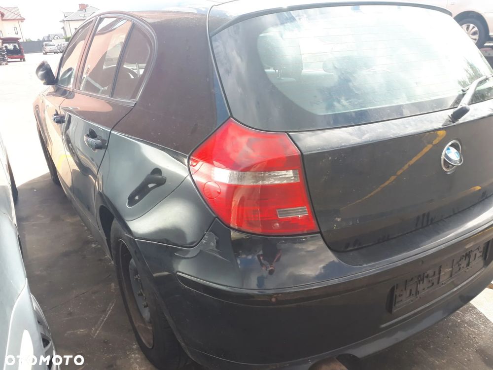 BMW 1 E87 07-11 LIFT KLAPKA WLEWU PALIWA 668/9 SCHWARZ 2 - 13
