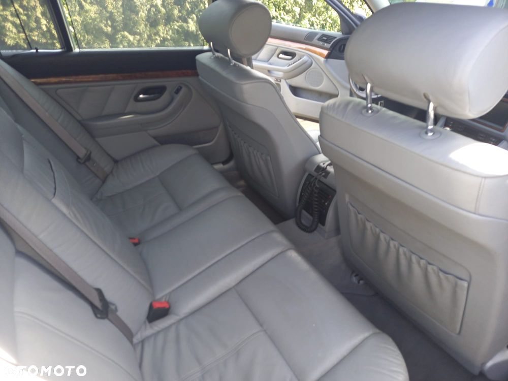 BMW Seria 5 - 17
