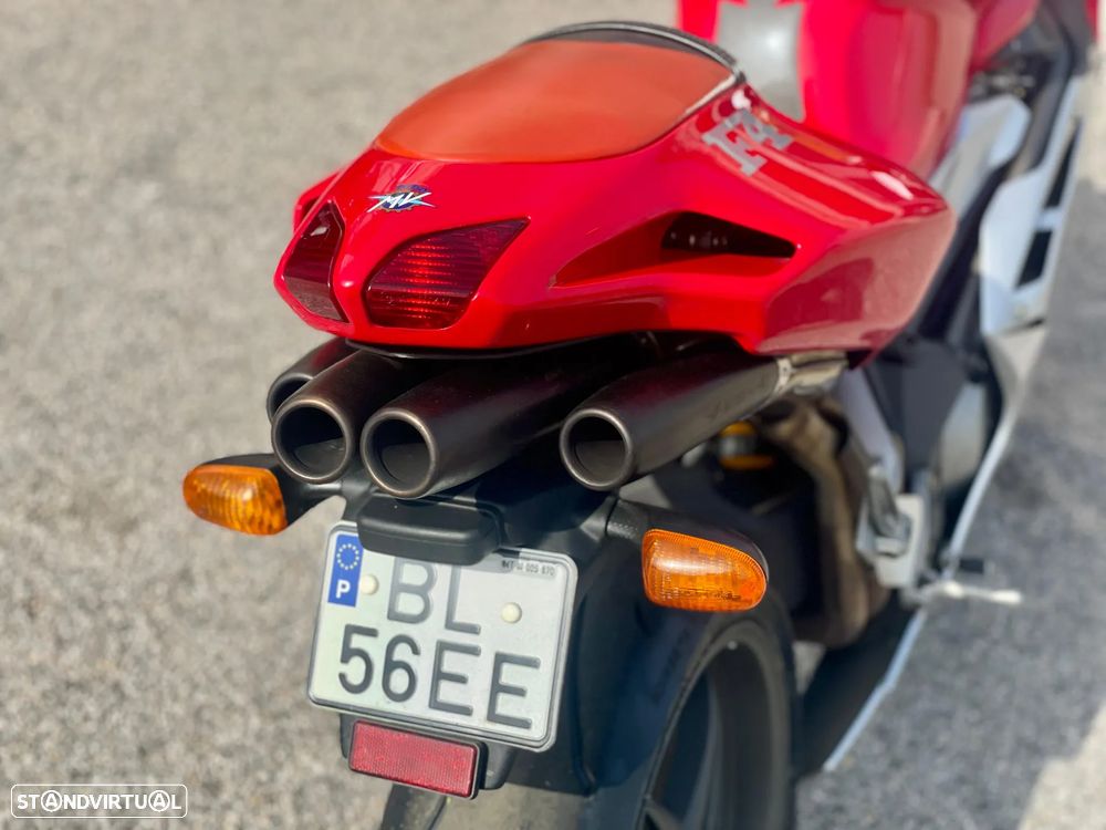 MV Agusta F4 750 - 12