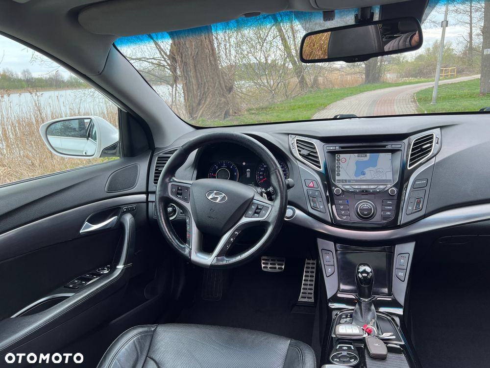 Hyundai i40 Kombi 1.7 CRDi DCT Premium - 16