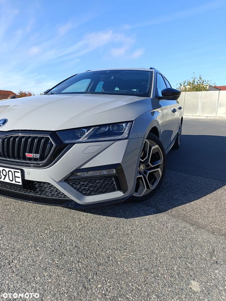 Skoda Octavia 2.0 TDI DSG RS - 2