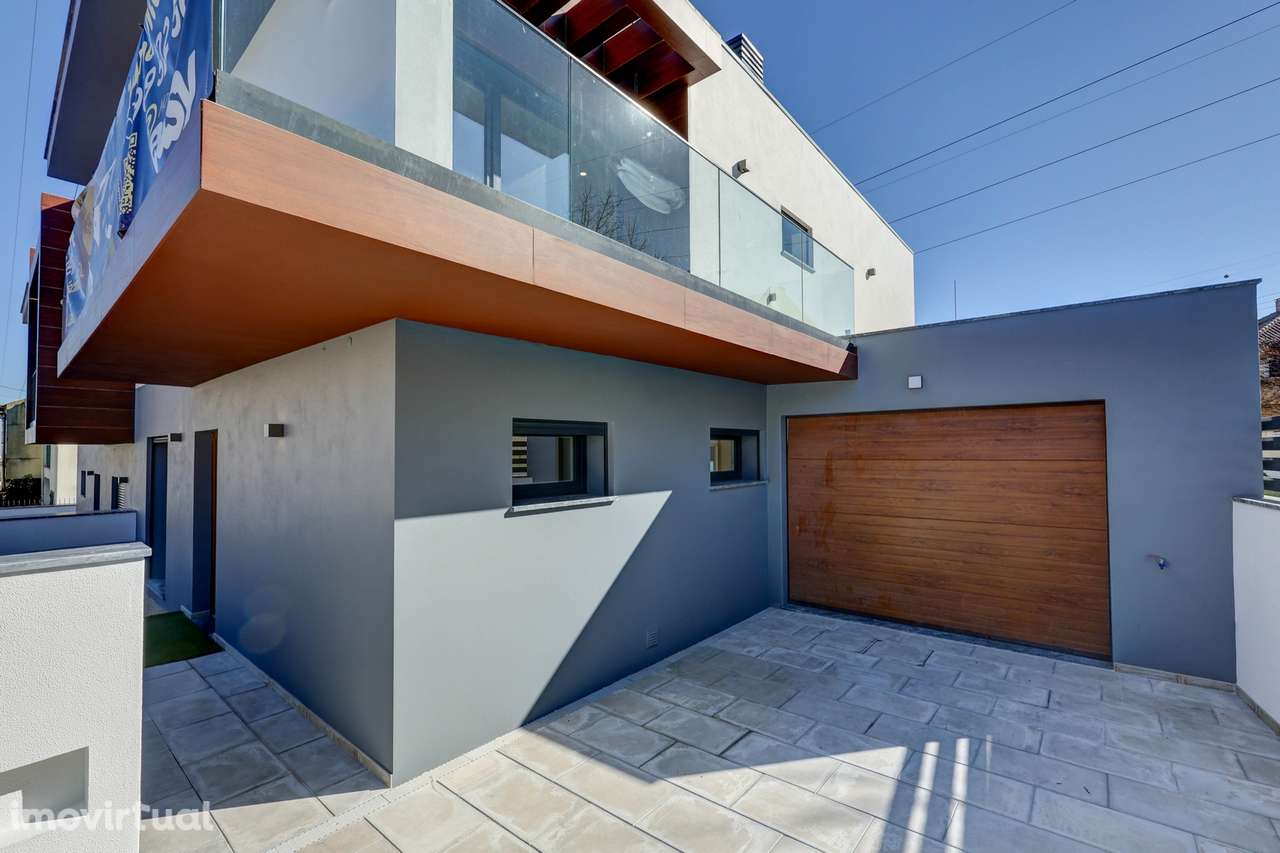 Moradia T4 com piscina em Odivelas - Grande imagem: 3/60