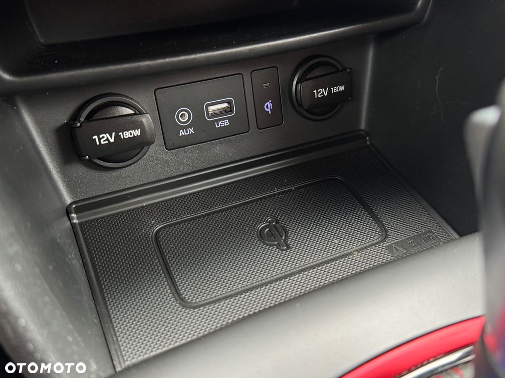 Hyundai Kona 1.6 T-GDI DCT 4WD Premium - 13