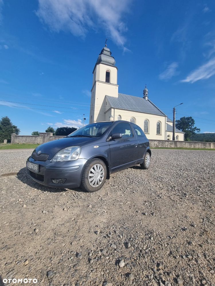 Toyota Yaris 1.4 D-4D Base - 1