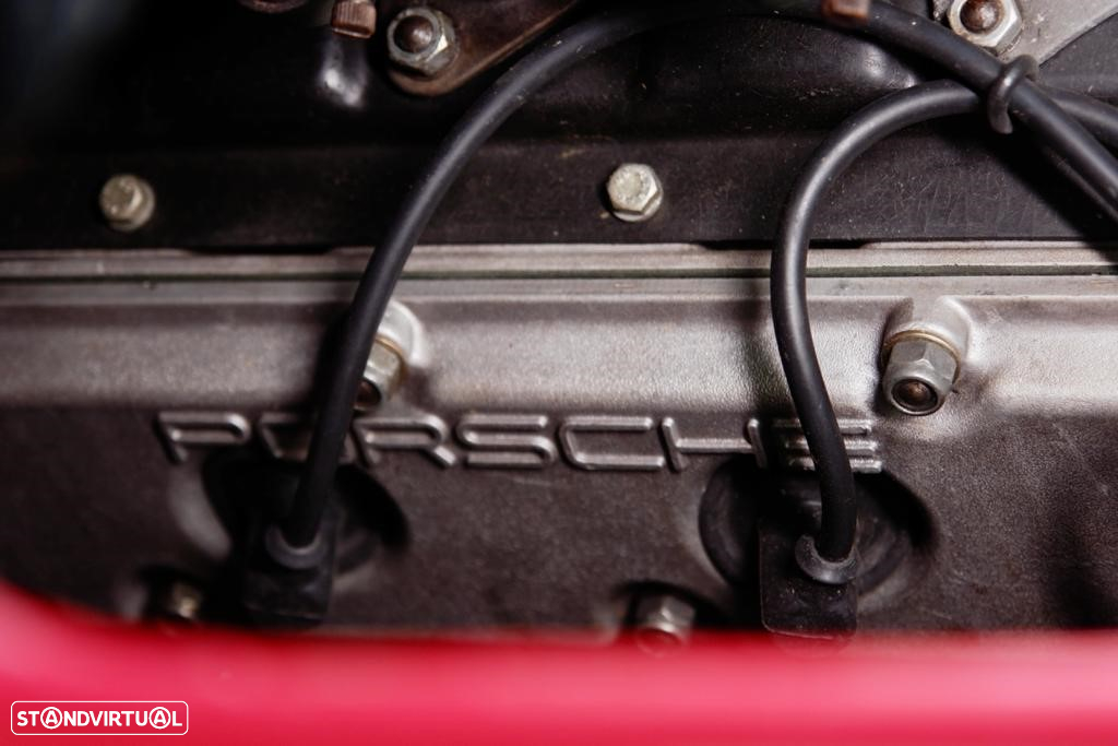 Porsche 911 Série F - 21