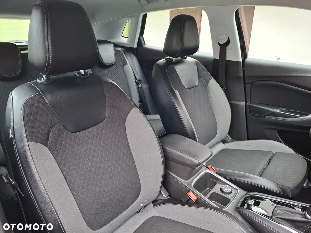 Opel Grandland X 1.2 Start/Stop Automatik Business INNOVATION - 18