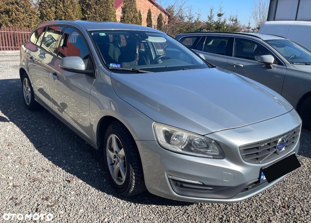 Volvo V60 D2 Drive-E Base - 3