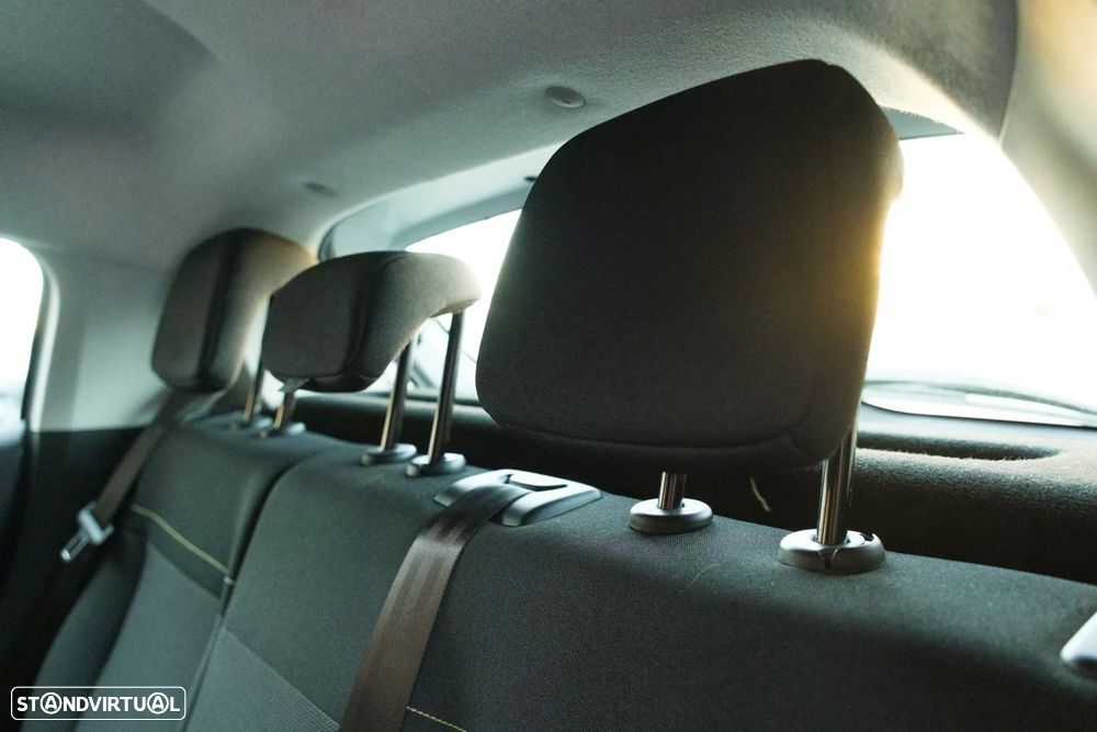 Peugeot 3008 1.5 BlueHDi Allure Pack EAT8 - 26