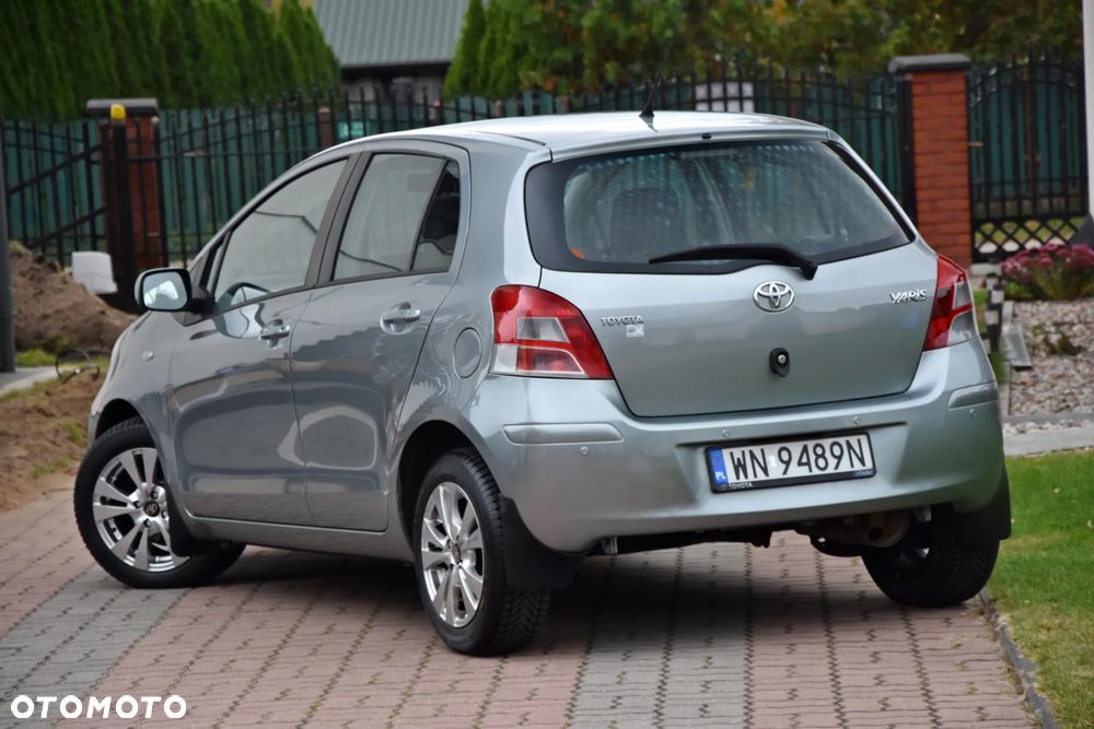 Toyota Yaris 1.33 VVT-i Multidrive S Executive - 9