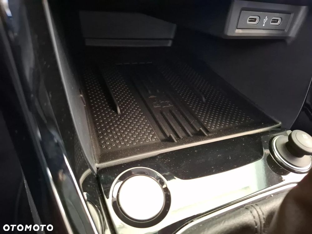 Volkswagen T-Cross 1.5 TSI ACT Life Plus DSG - 20