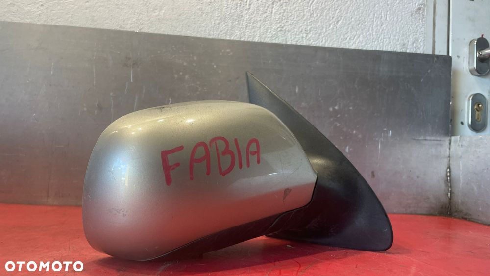 LUSTERKO PRAWE ELEKTRYCZNE SKODA FABIA I - 1