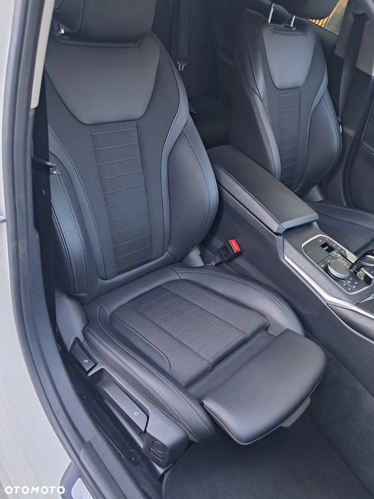 BMW Seria 3 320d Advantage sport - 28