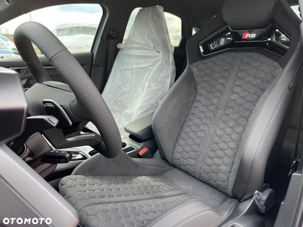 Audi RS3 Limousine - 13