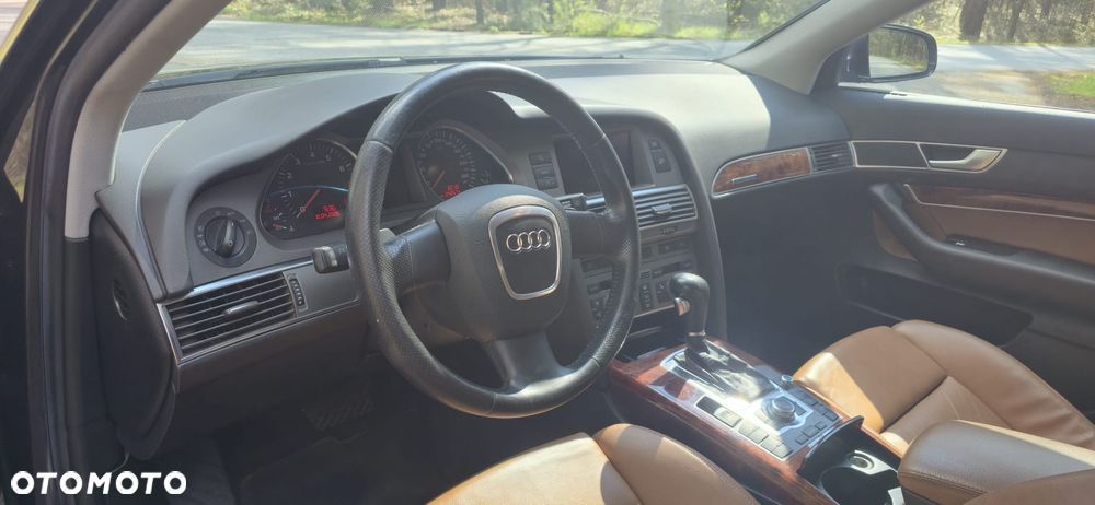 Audi A6 Limousine 3.2 FSI Quattro Tiptronic - 10