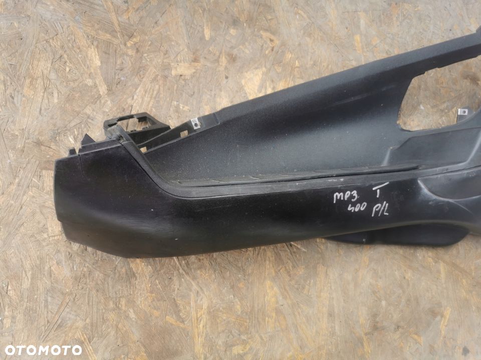 Podłoga L  PIAGGIO MP3 400 500 - 4