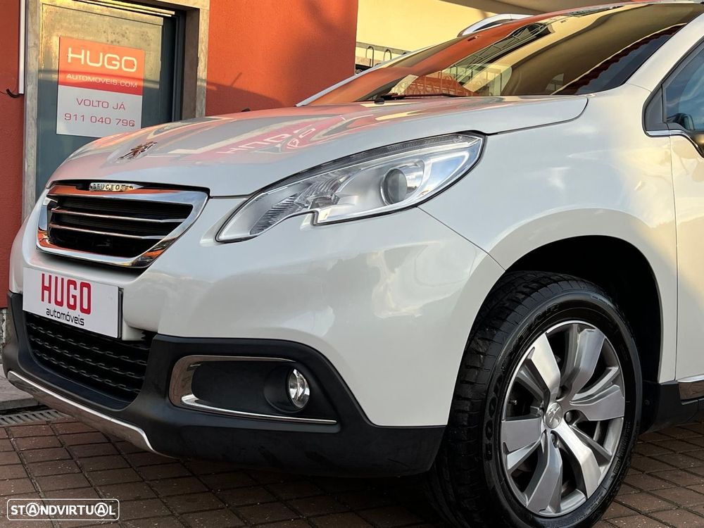 Peugeot 2008 1.2 PureTech Allure - 3