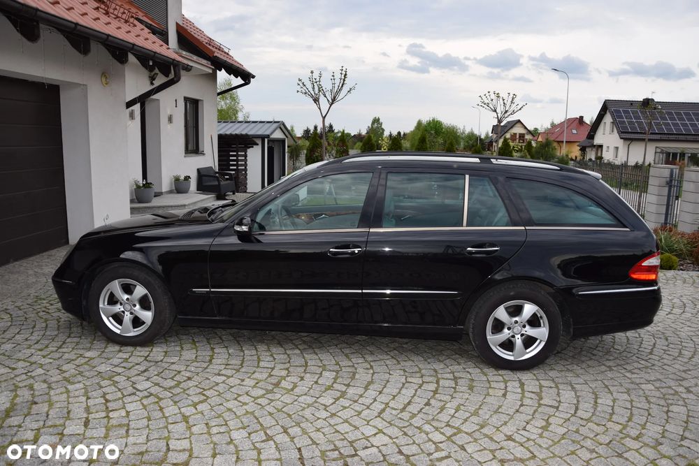 Mercedes-Benz Klasa E 320 T 4 Matic Elegance - 15