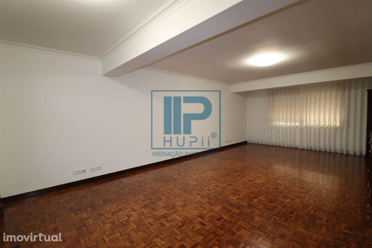 Apartamento T4 Arrendamento em Oliveira, São Paio e São Sebastião,Guim - Grande imagem: 5/24