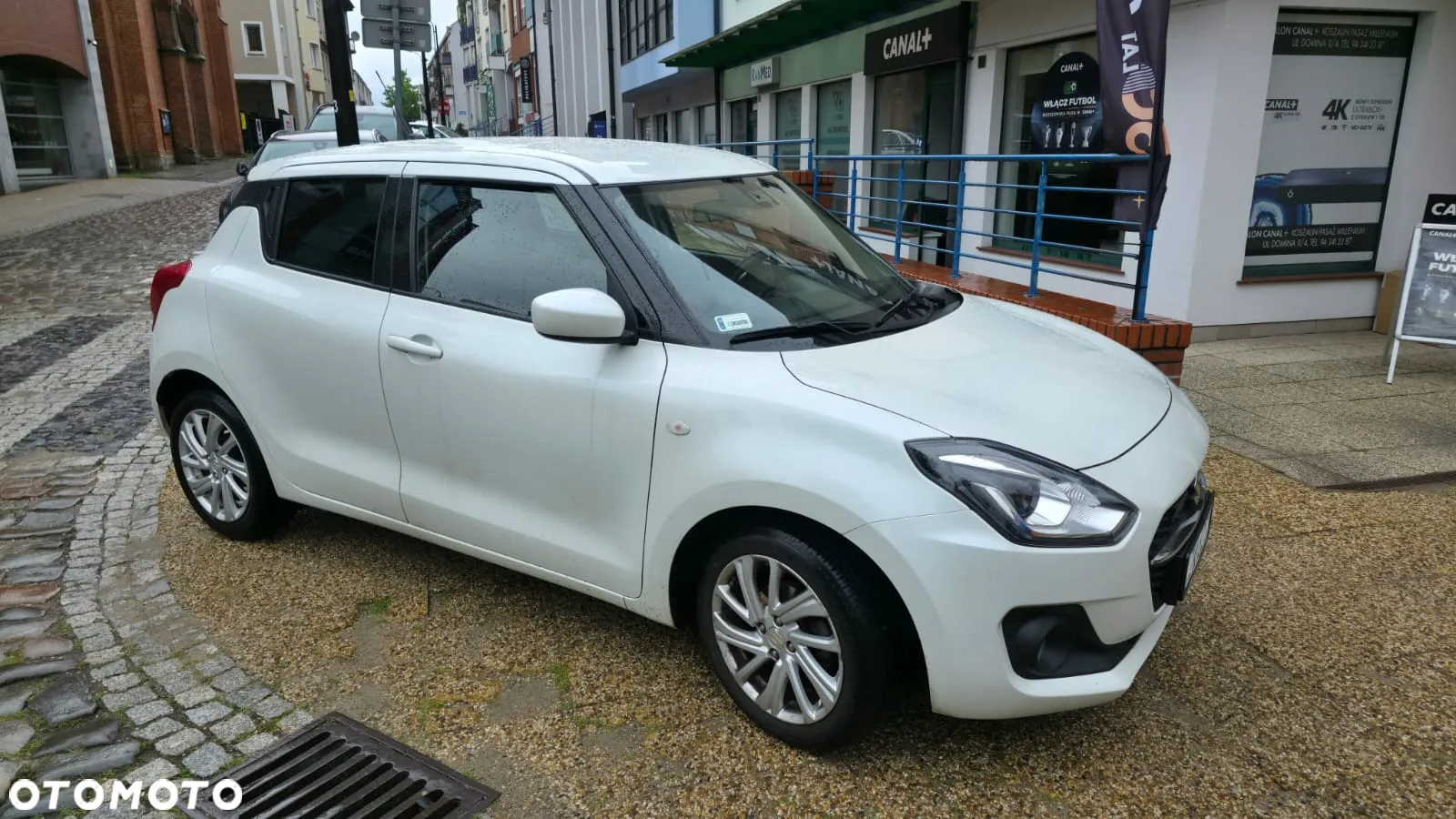 Suzuki Swift 1.2 Premium Plus CVT - 3