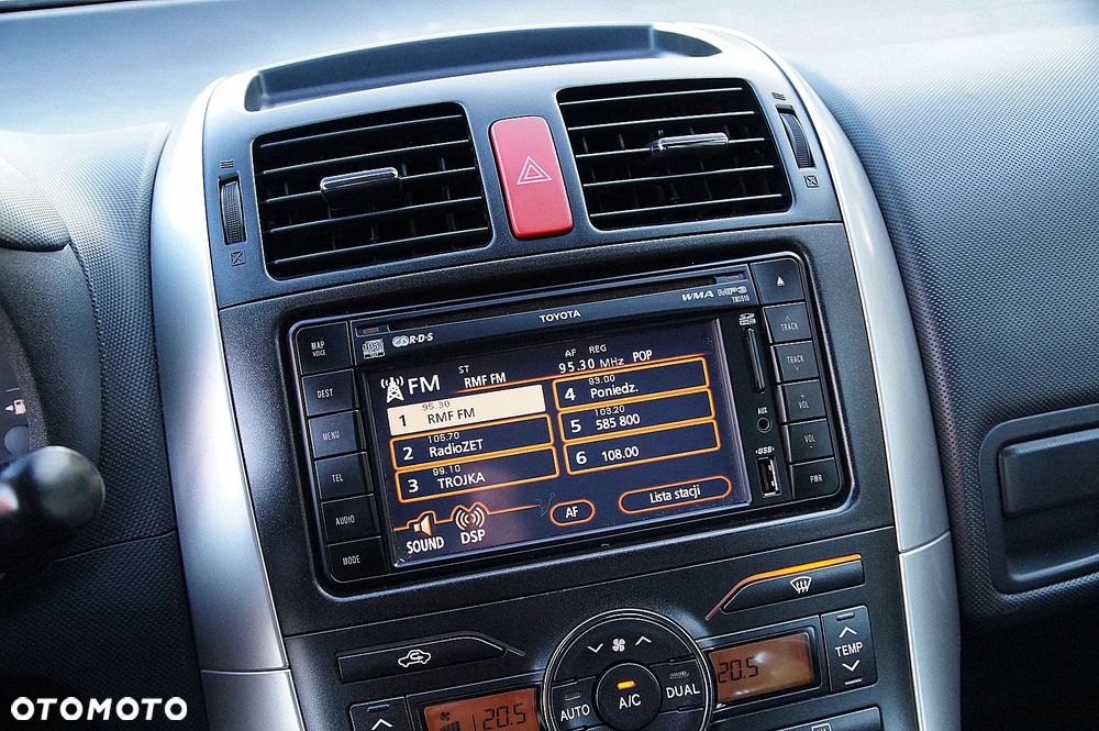 Toyota Auris 1.6 Comfort - 17