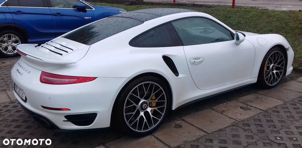 Porsche 911 Turbo S - 20