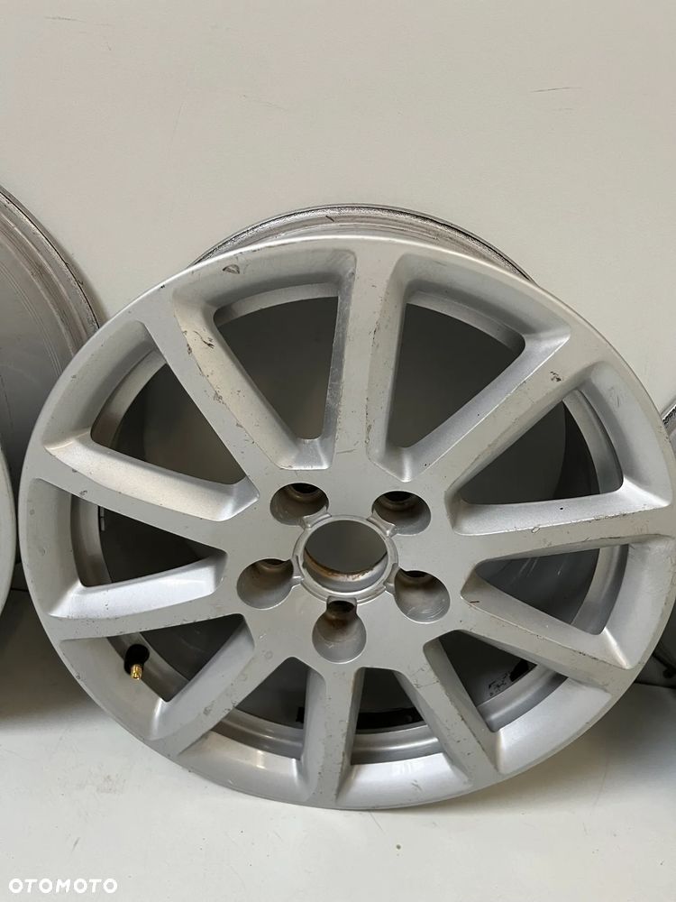 Felga  Audi A4 B8 8K0601025AT 7,5JX16 ET45  5X112 - 5