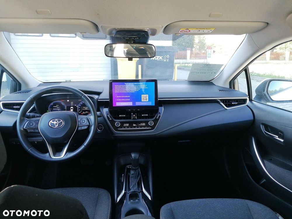 Toyota Corolla 1.8 Hybrid Comfort - 12
