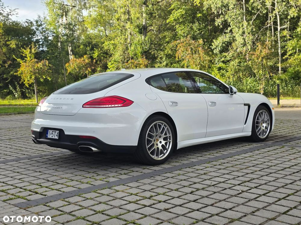 Porsche Panamera 4 Edition - 5