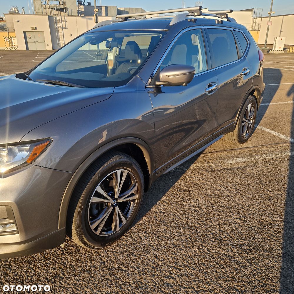 Nissan Rogue - 4