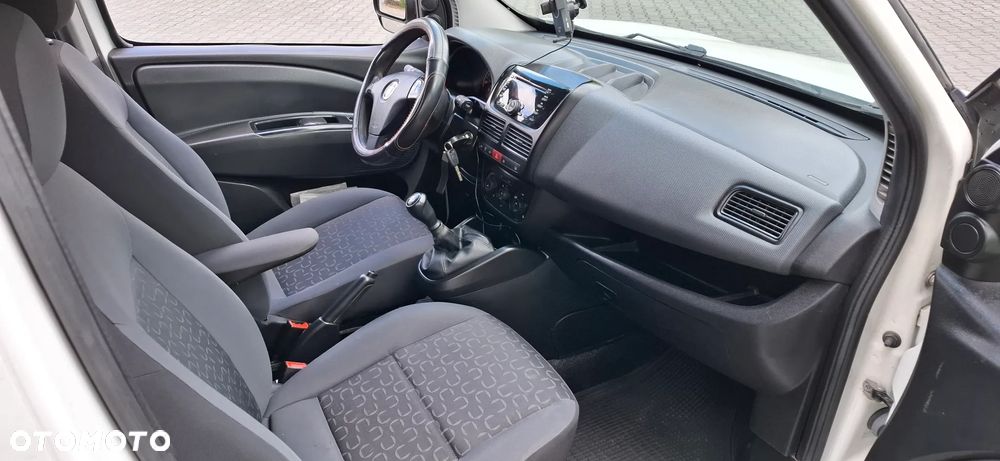 Fiat Doblo - 11