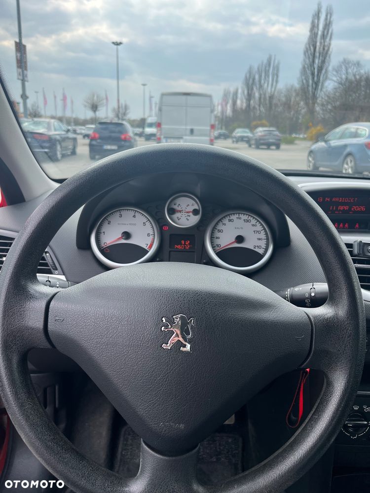 Peugeot 207 1.4 16V Trendy - 9