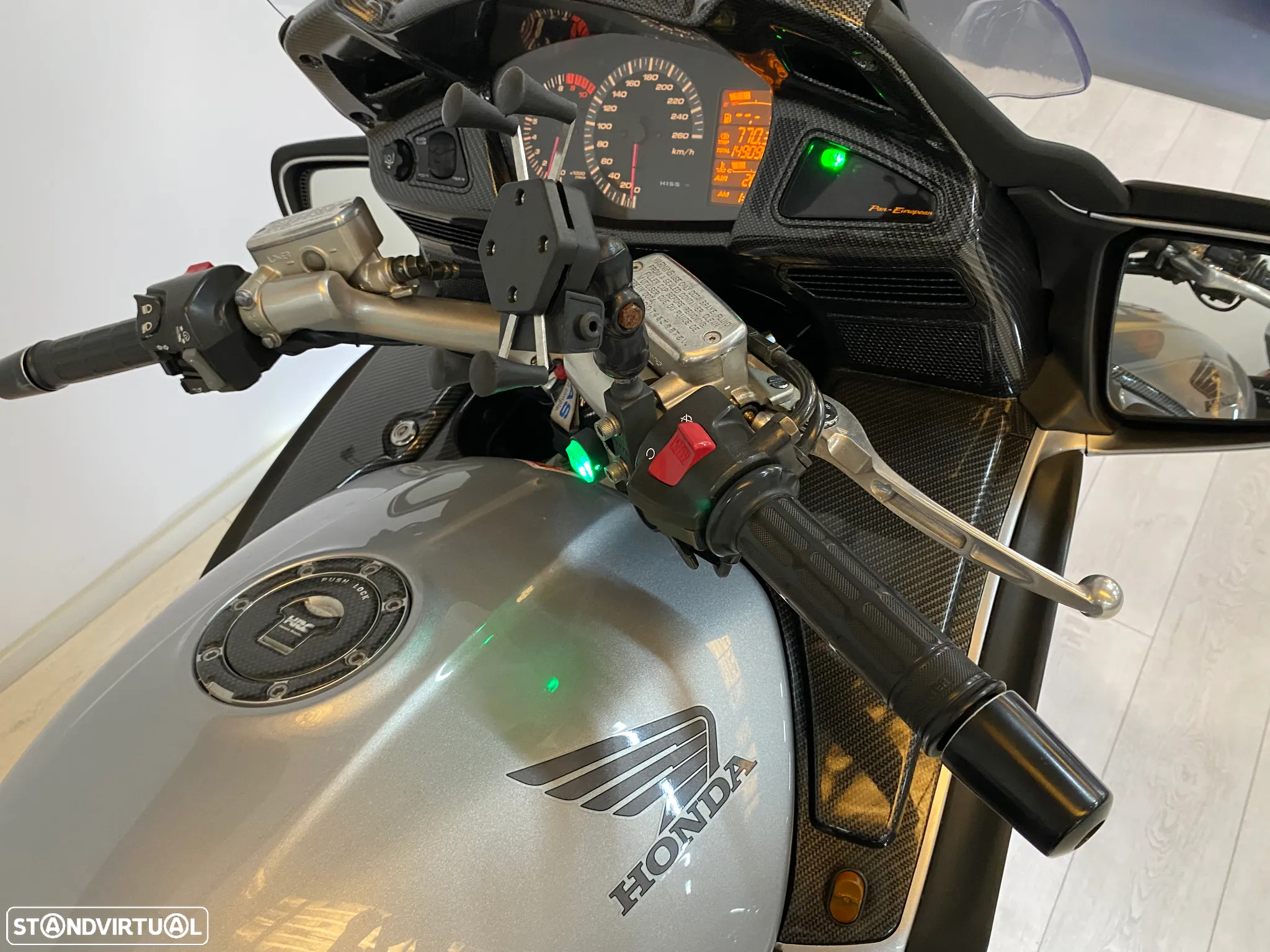Honda Pan European ST 1300A - 12