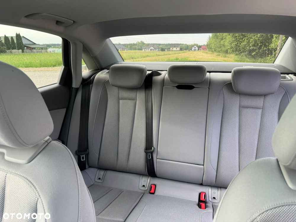 Audi A4 Limousine 2.0 TDI S tronic - 14