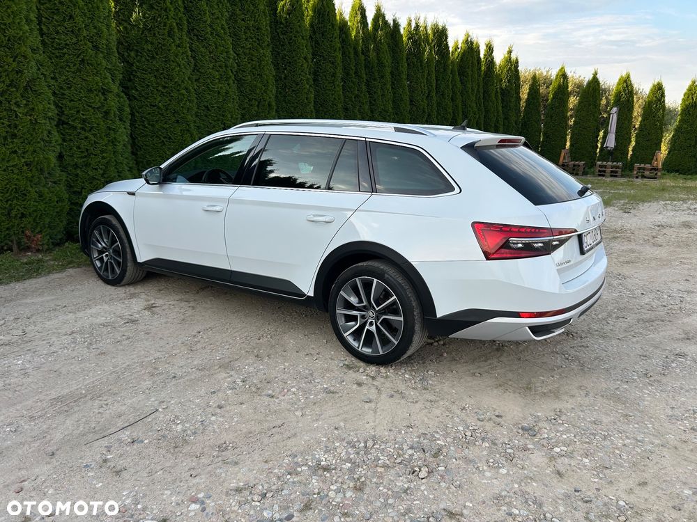 Skoda Superb 2.0 TDI SCR 4x4 Scout DSG - 19