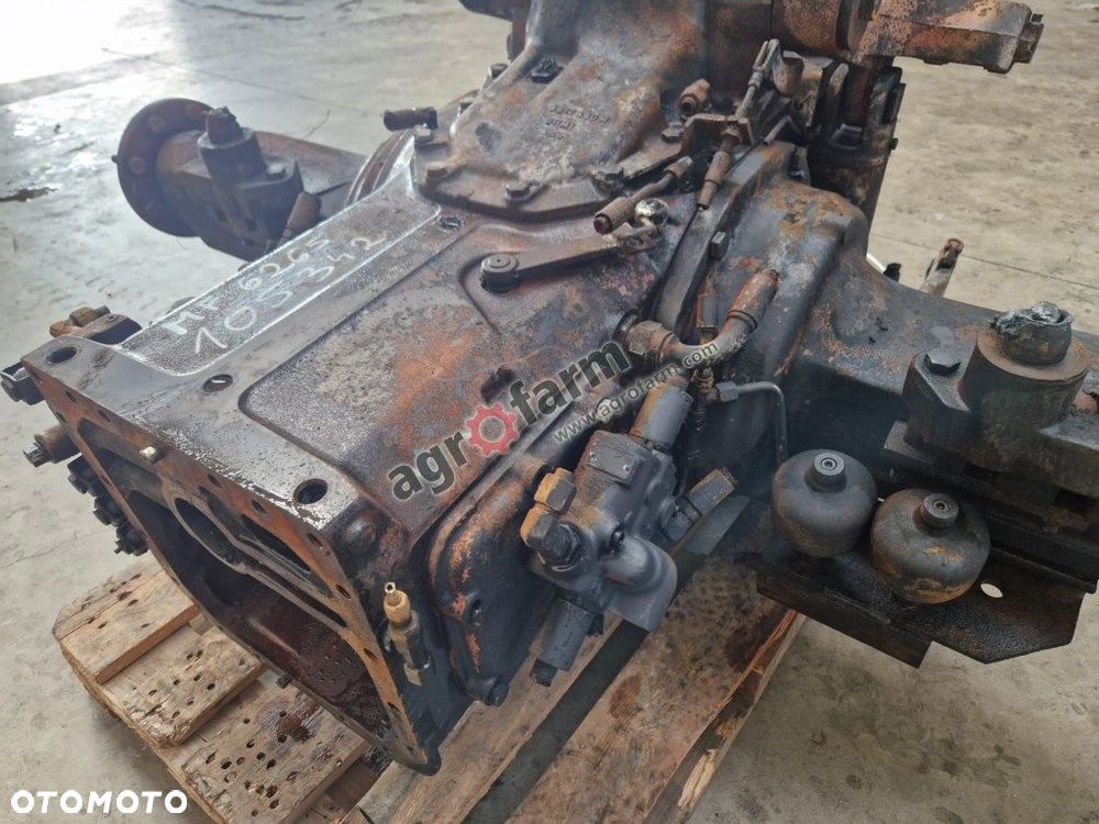 Tylny most Massey Ferguson 6265 851B2 - 3