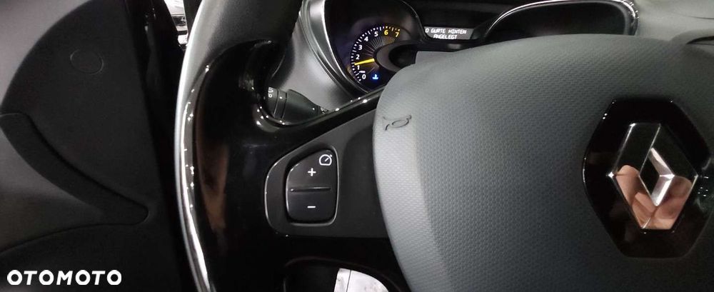Renault Captur - 26