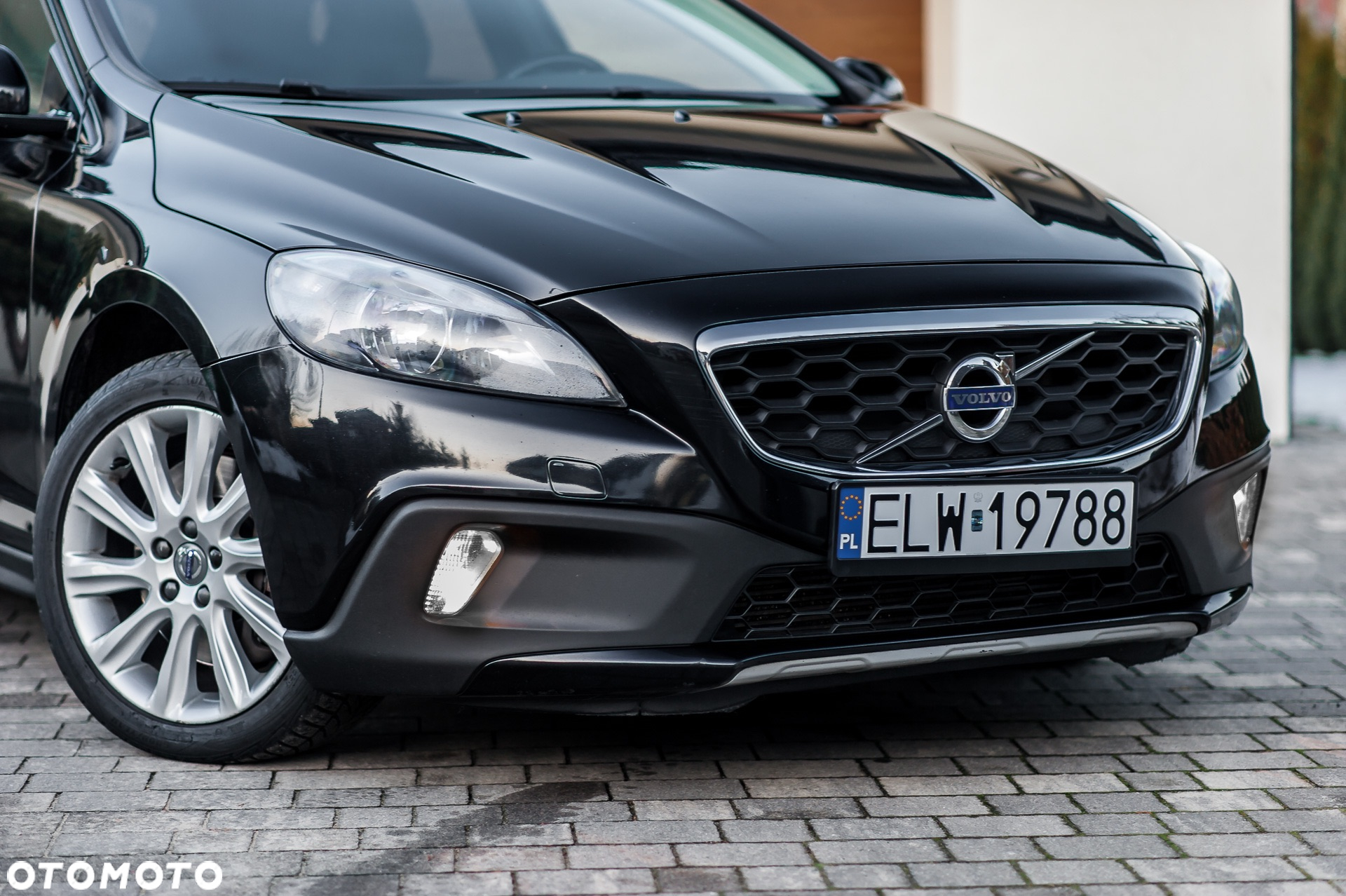 Volvo V40 Cross Country D3 Momentum - 12