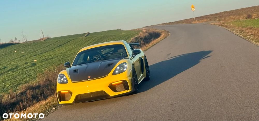 Porsche 718 Cayman - 25