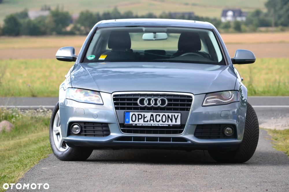 Audi A4 ver-1-8-tfsi-attraction - 2