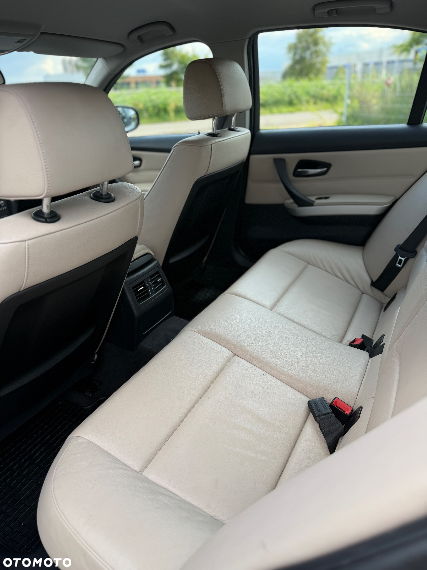 BMW Seria 3 320d DPF Touring - 19