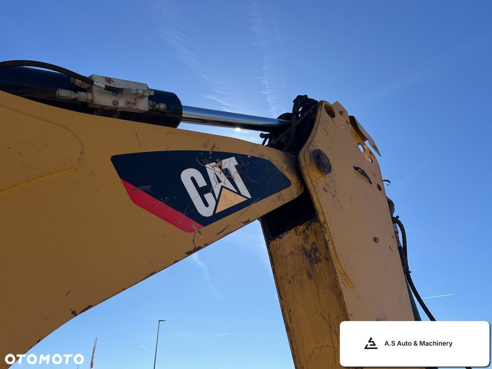 Caterpillar 432F2 - 19