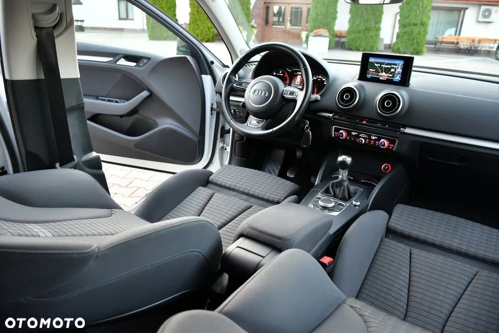 Audi A3 Sportback 2.0 TDI clean diesel Edycja specjalna - 28
