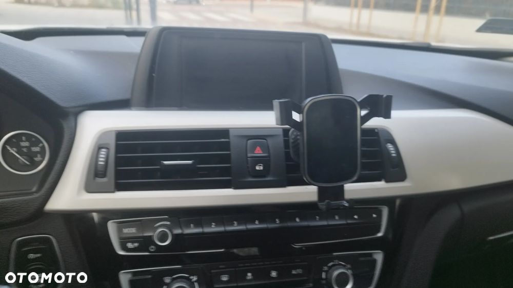 BMW Seria 3 - 20