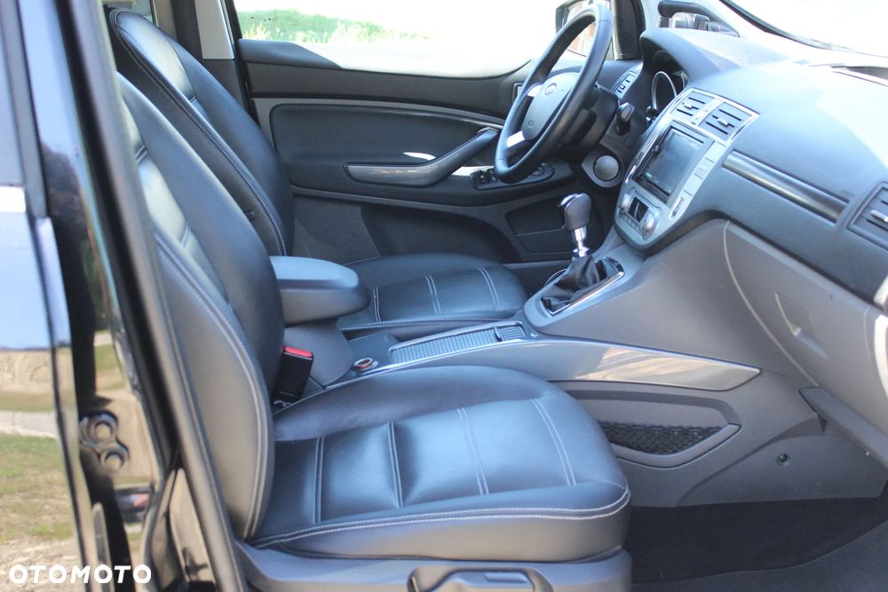 Ford Kuga 2.0 TDCi 2x4 Titanium - 21