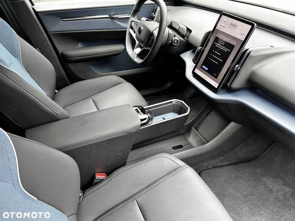 Volvo EX30 - 12