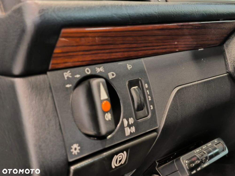 Mercedes-Benz W124 (1984-1993) - 16