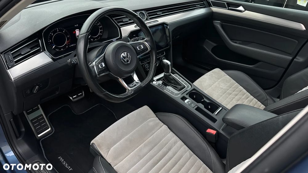 Volkswagen Passat Variant 2.0 TDI Bi-Turbo BMT 4Mot Highline DSG - 20