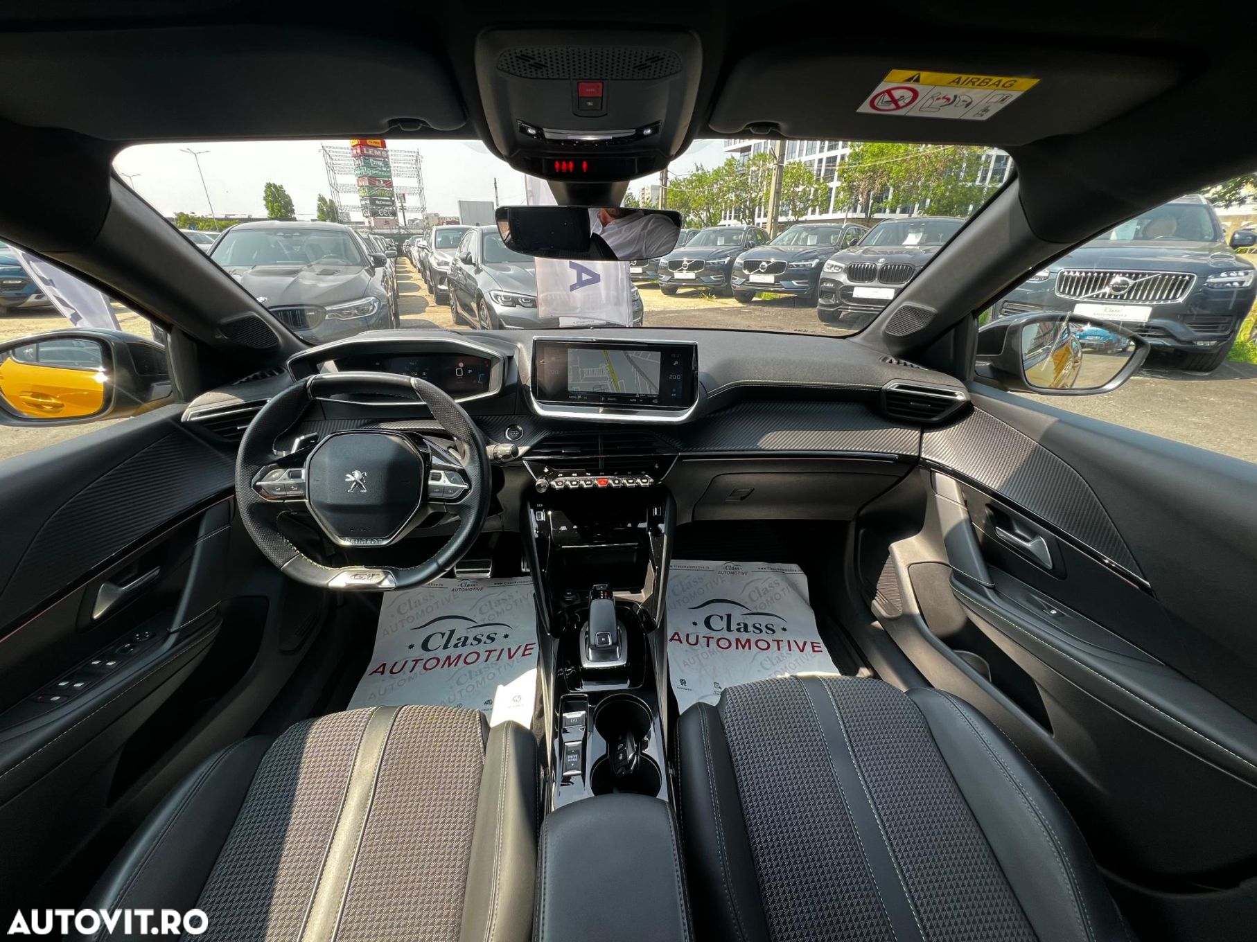 Peugeot 208 1.2 L PureTech STT EAT8 GT Line - 4