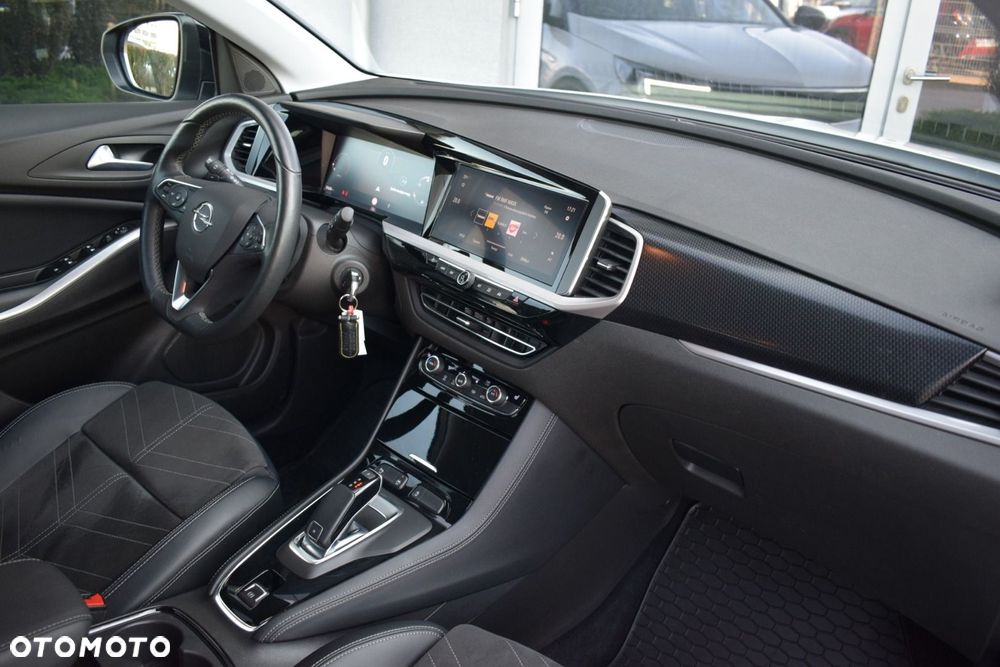 Opel Grandland 1.2 T GS Line S&S - 20